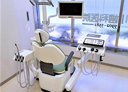 【診療室】 患者さんごとに消毒してします